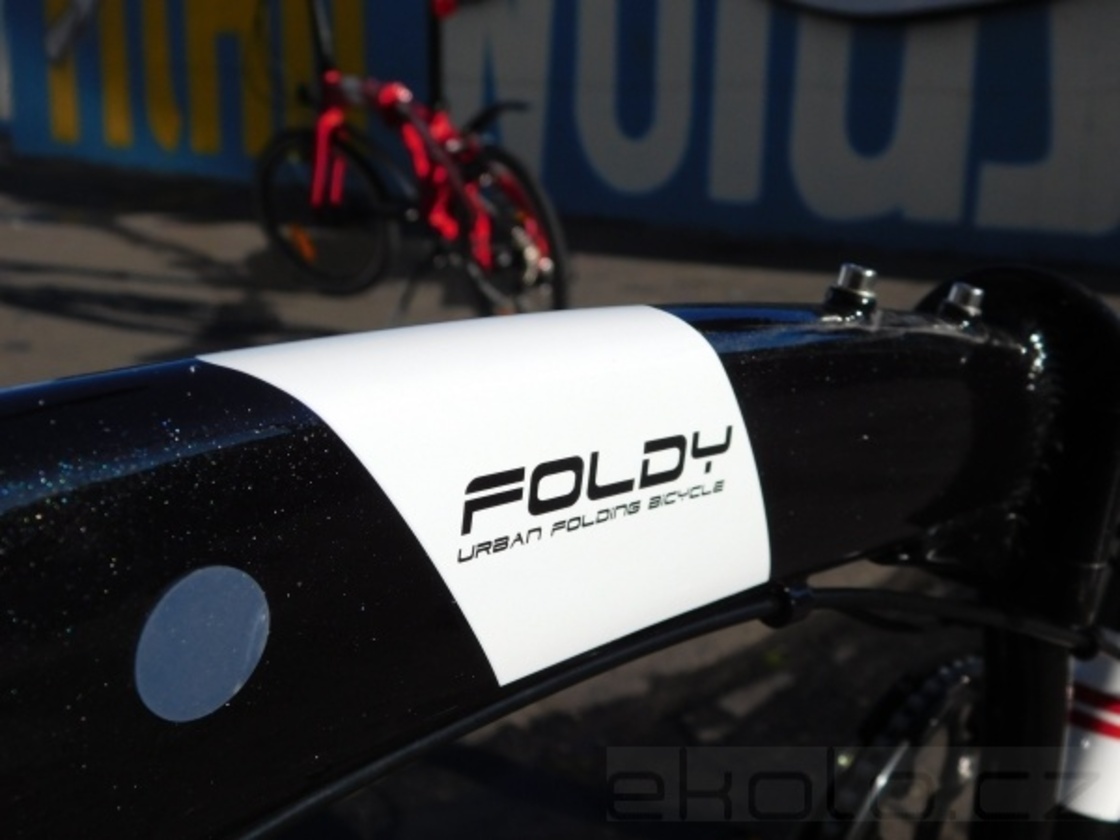 Skládací kolo FOLDY - dokonalá ochrana silikonem v místech dorazu při skládání.