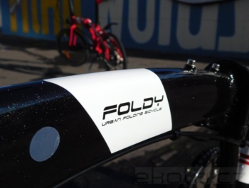 Skládací kolo FOLDY - dokonalá ochrana silikonem v místech dorazu při skládání.